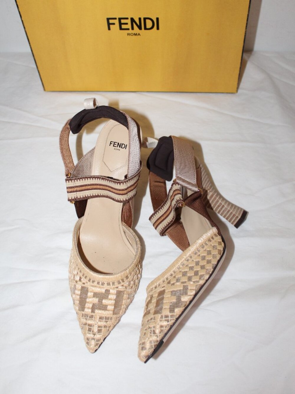 NWB FENDI Colibri FF Mesh Slingback Pumps Pointed Toe Heels 40